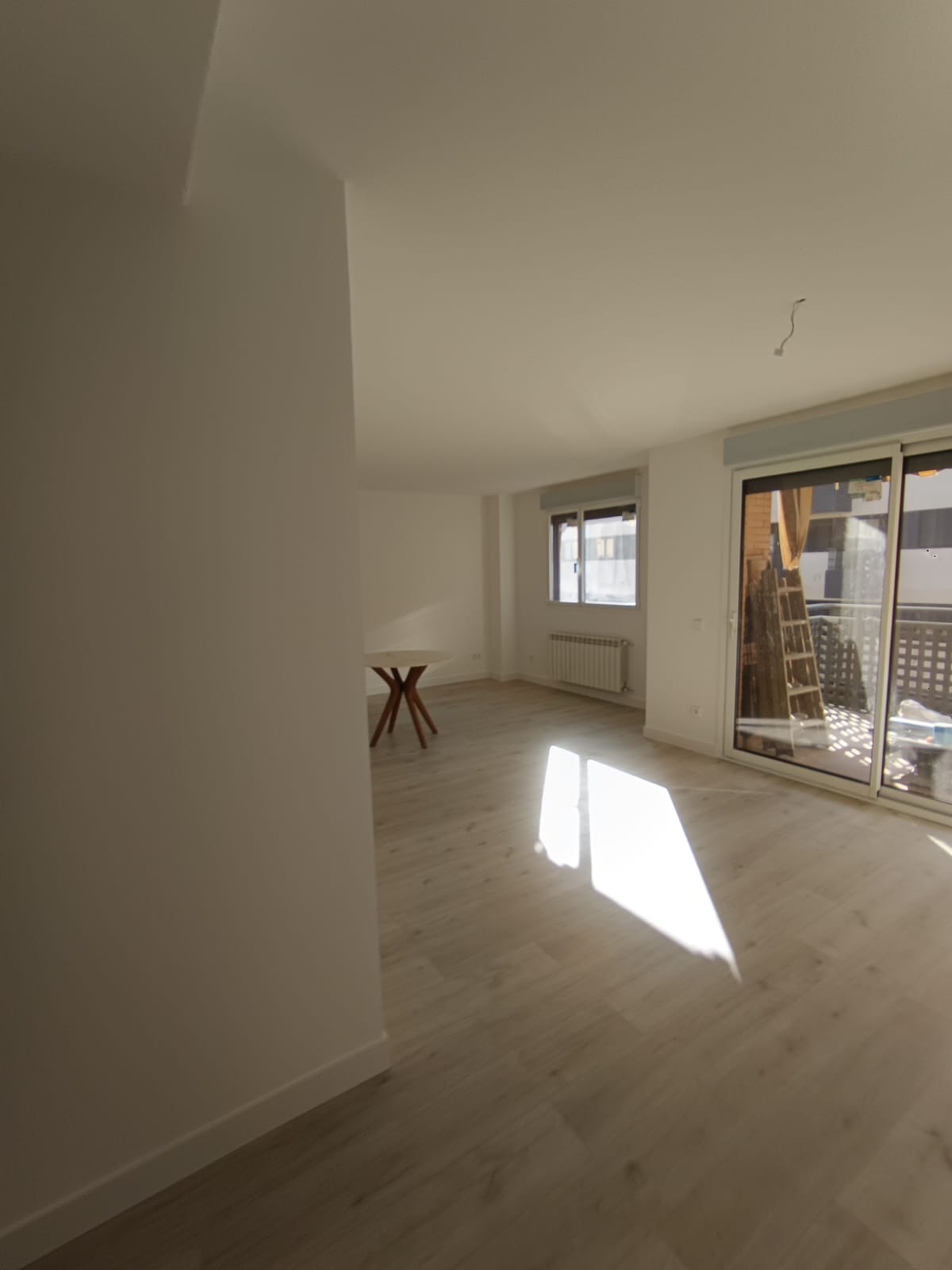 Salón pintado por Cromáticos